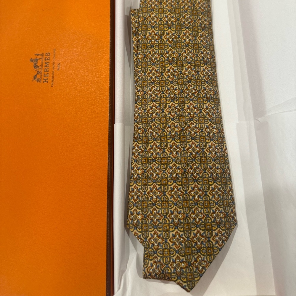 Hermès Silk Tie Excellent condition in OG box